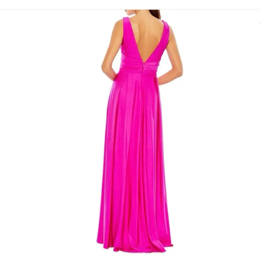 Mac Duggal V-Neck Fuchsia Evening Gown with High Slit size 2 NWT - Picture 3 of 10